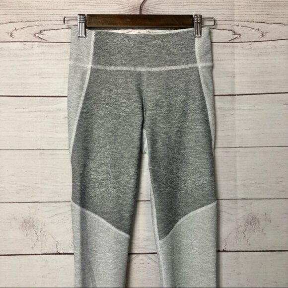 Outdoor Voices Two-Tone Gray Colorblock Warm Up Legging 7/8 XS - Picture 5 of 9